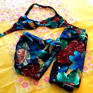 🎀VINTAGE SWIM SYSTEMS BIKINI WITH MATCHING SARONG 👙